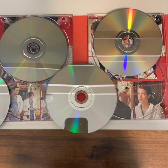 Greys anatomy season 3&4 - Picture 3 of 6